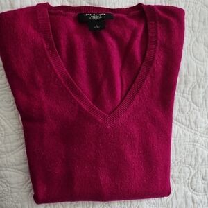 Ann Taylor Women's Fuchsia V-Neck Sweater
